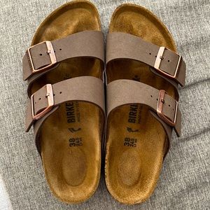 Mocha Arizona Birkenstocks NWOT